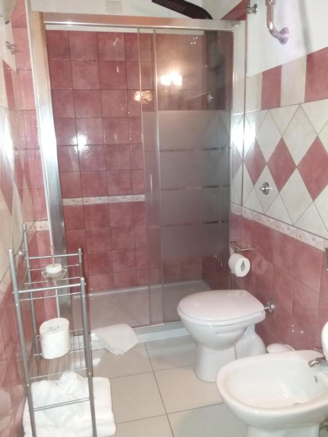 Bed and Breakfast Su Casciu Боза Екстер'єр фото