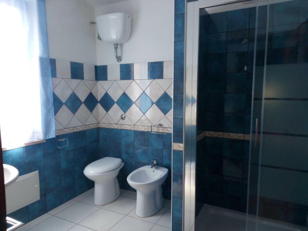 Bed and Breakfast Su Casciu Боза Екстер'єр фото