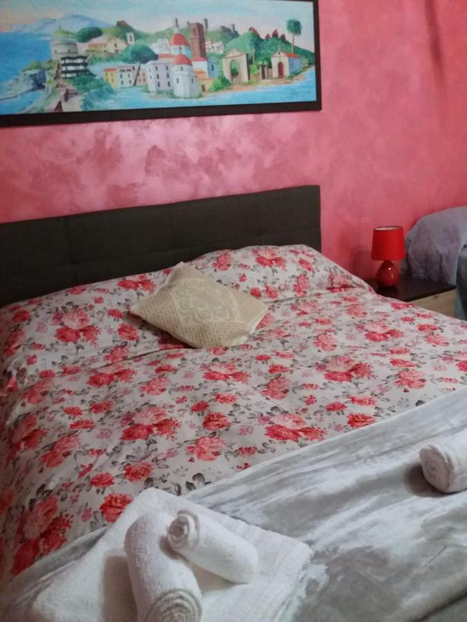 Bed and Breakfast Su Casciu Боза Екстер'єр фото